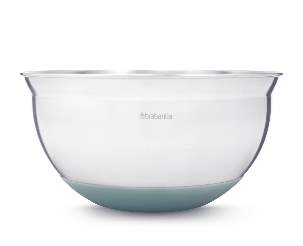 Салатник Brabantia, цвет: голубой, 1,6 л364389 Салатник Brabantia, цвет: голубой, 1,6 л364389Салатник Brabantia изготовлен из высококачественной нержавеющей стали с матовой полировкой. Слегка закругленные края обеспечивают естественное оптимальное положение и удобное выливание жидкости. Силиконовое основание предотвращает скольжение салатника и образование царапин на столе. Нанесенные на внутренней поверхности мерные деления позволяют точно отмерять и смешивать ингредиенты. Благодаря термостойкому покрытию, в таком салатнике можно смешивать горячие ингредиенты, она выдерживает температуру до 220°C. Салатник Brabantia станет полезным и практичным дополнением к коллекции ваших кухонных аксессуаров. Объем: 1,6 л. Диаметр салатника: 22 см. Высота стенки: 11 см.