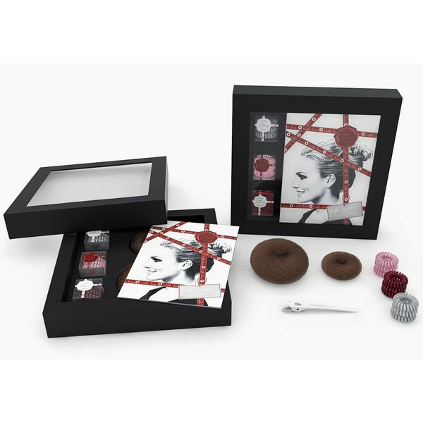Набор аксессуаров Invisibobble Styling Box, 12 предметов3025 Набор аксессуаров Invisibobble Styling Box, 12 предметов3025Набор аксессуаров Invisibobble Styling Box - это настоящая находка для тех, кто хочет выглядеть стильно и заботится о здоровье своих волос. В набор входит два бублика для создания пучков, 9 резинок Invisibobble (три комплекта по 3 штуки розового, серого и бордового цвета), зажим для волос и буклет с инструкциями по созданию различных причесок своими руками. Резинки не деформируется и не теряют цвета. Резинки изготовлены из экологически чистых материалов и после использования не оставляют на ваших волосах следов, отлично обхватывают волосы и обеспечивают хорошее сцепление благодаря своей форме. Зажим для волос изготовлен из пластика, с помощью него можно закалывать волосы в процессе создания прически. Бублик для создания пучков надежно держится на волосах. Набор аксессуаров Invisibobble Styling Box позволит создать оригинальную прическу на торжество или на каждый день.