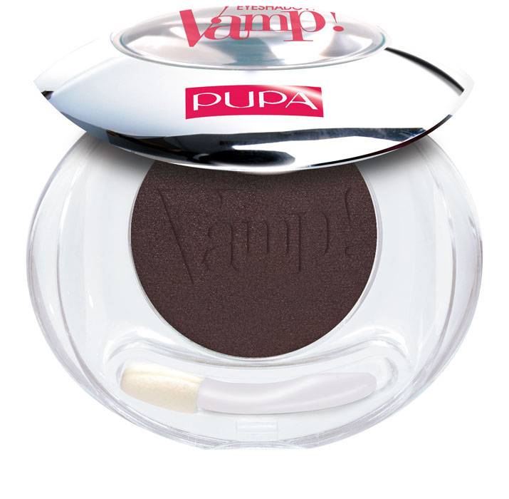 PUPA Компактные тени Vamp!, матовые, тон №105 шоколад, 2,5 г040012105 PUPA Компактные тени Vamp!, матовые, тон №105 шоколад, 2,5 г040012105Vamp! - компактные тени для век. Чистый цвет - безупречное нанесение. Взгляд звезды за несколько секунд. Vamp! Compact подарит вам чистейший, насыщенный цвет, равномерно распределяющийся при первом нанесении. Благодаря мягкой, кремовой текстуре тени легко наносятся и растушевываются, позволяя варьировать интенсивность тона. 24 ярких оттенка с высокой концентрацией пигментов и тремя различными эффектами - матовым, металлическим и глянцевым - созданы для бесконечного количества комбинаций цветов и всегда неповторимого образа Vamp! Результат? Несравнимый цвет и притягательный взгляд на целый день! Новый практичный формат pret-a-porter. Низкий риск возникновения аллергии. Офтальмологически тестированы. Товар сертифицирован.