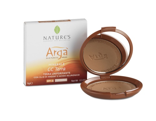 Natures Бронзатор СС SPF15, тон Сахара, 9 г60150206 Natures Бронзатор СС SPF15, тон Сахара, 9 г60150206Бронзатор СС, корректирующий тон кожи «все в одном». Придает сияющий, натуральный цвет коже лица одновременно увлажняя и питая ее, благодаря высокой концентрации масла Арги и гиалуроной кислоты. Содержит специальные минеральные пигменты, выравнивающие структуру и нейтрализуя недостатки. Может использоваться самостоятельно или поверх крема CC Арга для усиления эффекта.