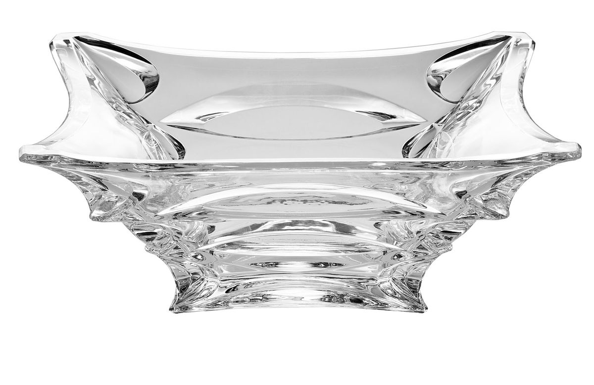 Салатник Crystal Bohemia X-Lady, 29 х 29 см920/60613/0/39750/290-109 Салатник Crystal Bohemia X-Lady, 29 х 29 см920/60613/0/39750/290-109Салатник Crystal Bohemia X-Lady изготовлен из хрусталя и выполнен в форме большой квадратной чаши, декорированной рельефным рисунком. Данный салатник сочетает в себе изысканный дизайн с максимальной функциональностью. Он прекрасно впишется в интерьер вашей кухни и станет достойным дополнением к кухонному инвентарю. Такой салатник не только украсит ваш кухонный стол и подчеркнет прекрасный вкус хозяйки, но и станет отличным подарком. Размер: 29 см х 29 см х 11,5 см.