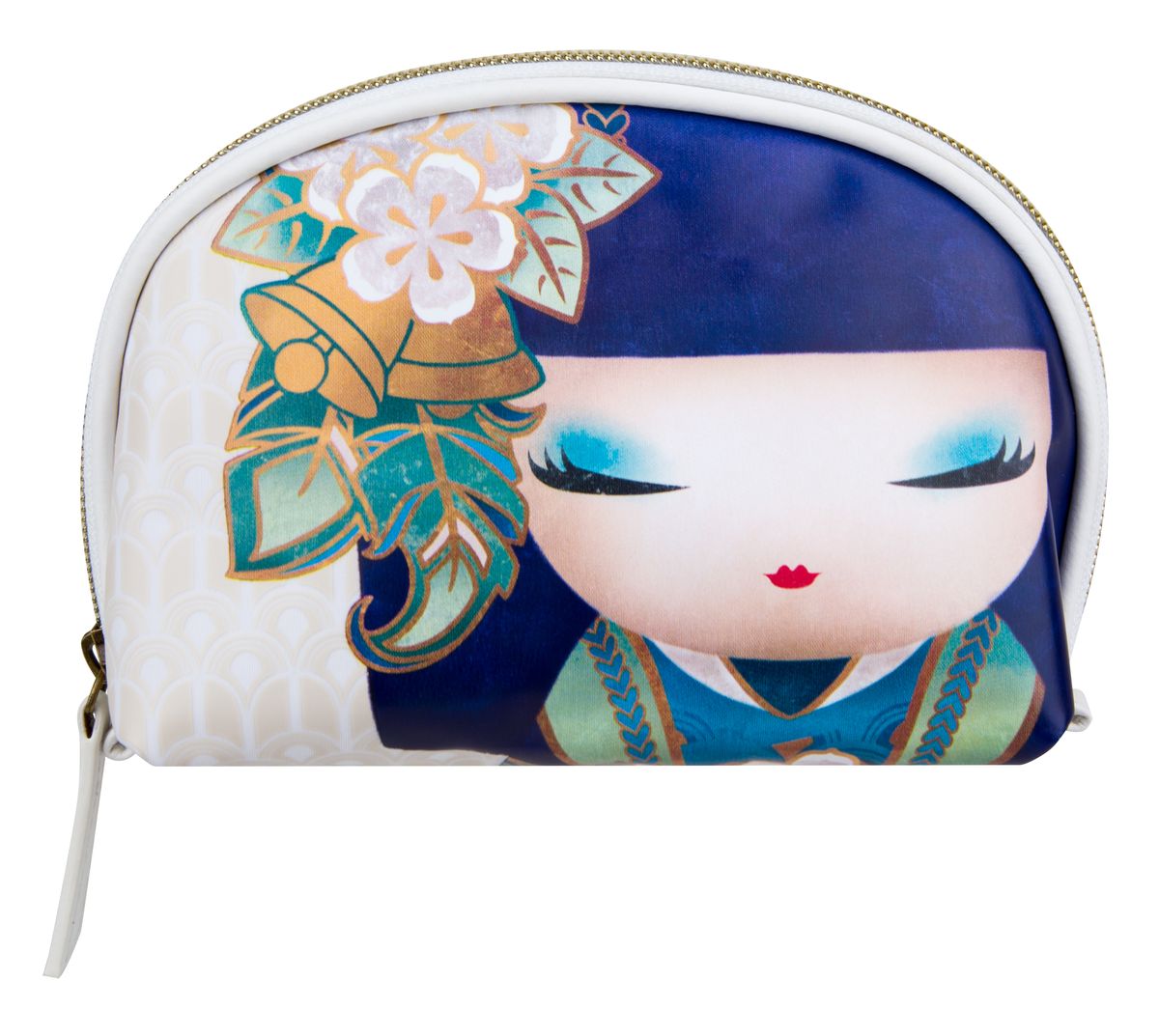 Косметичка Kimmidoll Масайо (Правда)KF0930 Косметичка Kimmidoll Масайо (Правда)KF0930Косметичка Kimmidoll Масайо (Правда), выполненная из искусственной кожи и нейлона в традиционном японском стиле, придется по душе всем ценителям стильных вещиц. Она отлично подойдет для хранения косметики и нужных вещей. Изделие содержит одно отделение, закрывающееся на застежку-молнию. Тыльная сторона оформлена металлической пластиной с гравировкой Kimmidoll Collection. Косметичку можно использовать как пенал или дорожную аптечку. Привет, меня зовут Масайо! Я талисман правды. Мой дух подлинный и чистый. Оставаясь честным с самим собой каждый день, вы проявляете уважение к чистоте моего духа. Пусть вас всегда знают и уважают за ваши подлинные качества, и ваша жизнь будет по-настоящему полной.