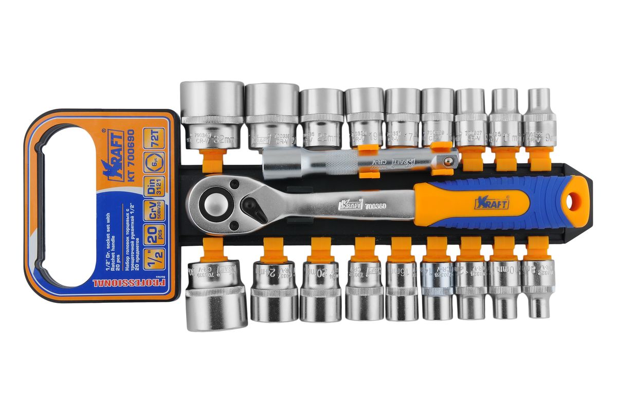 Набор торцевых головок Kraft Professional, с трещоточным ключом, 1/2, 20 предметовКТ700690 Набор торцевых головок Kraft Professional, с трещоточным ключом, 1/2, 20 предметовКТ700690Набор слесарно-монтажного инструмента Kraft Professional предназначен для работы с резьбовыми соединениями. Торцевые головки имеют шестигранный зев и посадочное место для присоединительного квадрата 1/2. Головка с храповым механизмом устраняет необходимость каждый раз устанавливать ключ на крепежный элемент. Состав набора: шестигранные торцевые головки 1/2: 8 мм, 9 мм, 10 мм, 11 мм, 12 мм, 13 мм, 14 мм, 15 мм, 16 мм, 17 мм, 19 мм, 20 мм, 22 мм, 24 мм 27 мм, 30 мм, 32 мм; рукоятка трещоточная с быстрым сбросом 1/2: 250 мм, 72 зубца; удлинитель 3/8: 125 мм. Торцевые головки Kraft Professional изготовлены из хромованадиевой стали марки 50BV30 со специальным трехслойным покрытием, обеспечивающим долговременную защиту от механических повреждений.