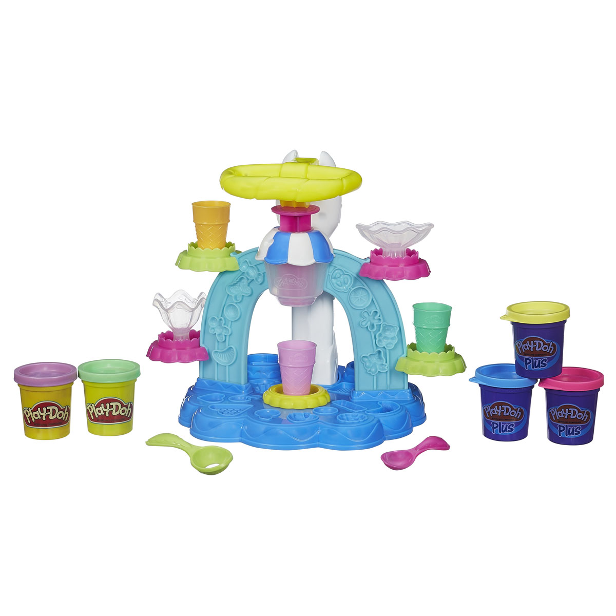 Play-Doh Игровой набор Фабрика МороженогоB0306EU6 Play-Doh Игровой набор Фабрика МороженогоB0306EU6С помощью игрового набора Play-Doh Фабрика Мороженого малыш сможет почувствовать себя настоящим кондитером и своими руками изготовить разнообразное мороженое из пластилина Play-Doh. В набор входят 5 баночек с пластилином, машина для мороженого, 2 ложки, 3 вафельных стаканчика для мороженого, 2 прозрачные вазочки, а также иллюстрированная инструкция на русском языке. Аксессуары сделают творчество малыша увлекательным и разнообразным, и предоставят ему широкий простор для фантазии. Поместите пластилин в контейнер машины для мороженого и начните вращать ручку - и пластилин будет выдавливаться полосками, похожими на настоящее мягкое мороженое! Теперь его можно украсить, используя формочки на платформе машины для мороженого. Play-Doh - король пластилина! Этот уникальный материал для детского творчества давно стал любимой развивающей игрушкой для малышей во всем мире. Мягкий пластилин Play-Doh дарит детям радость творчества, а родителям - уверенность, что ребенок...