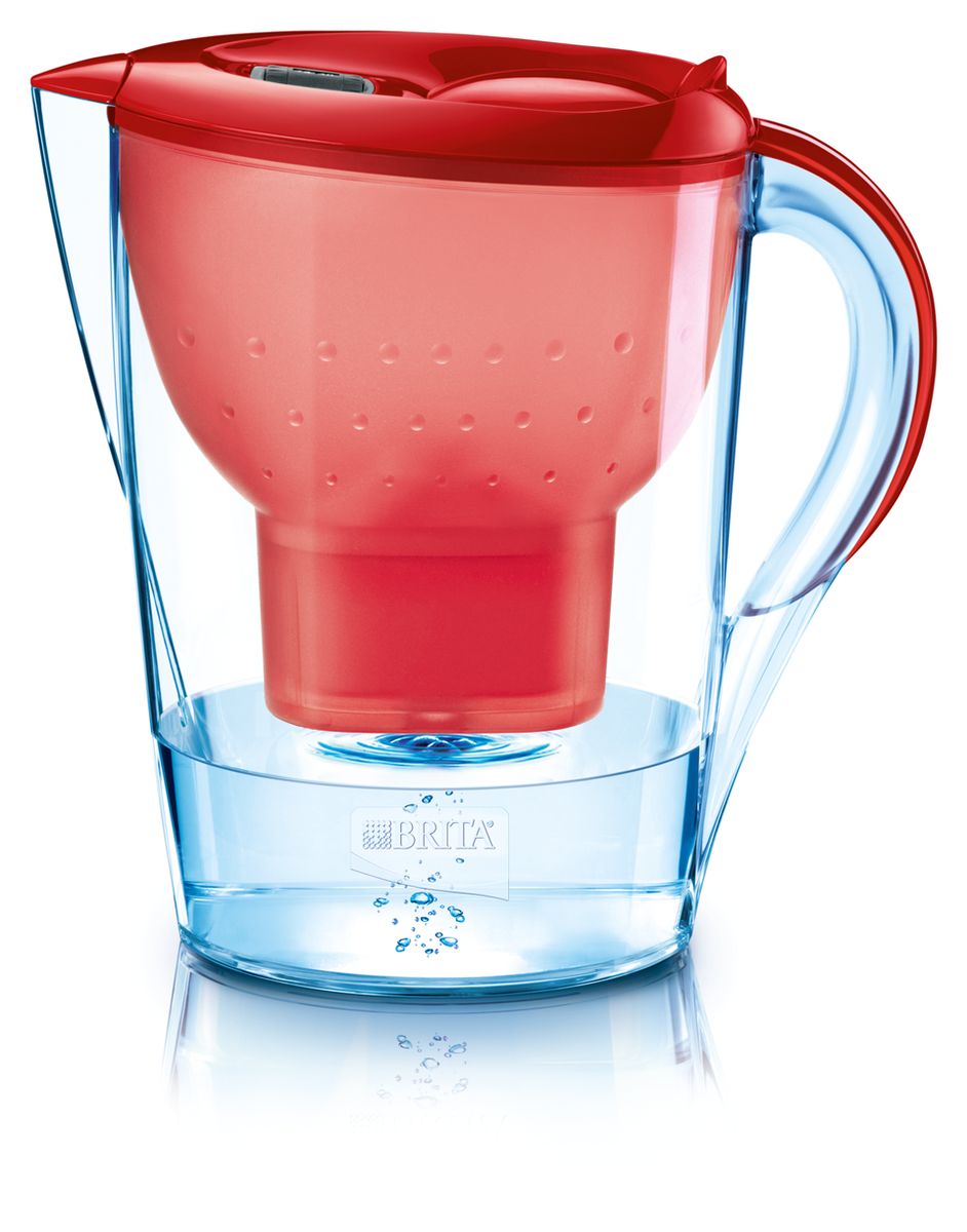 Фильтр-кувшин для воды Brita Marella XL, цвет: красный, 3,5 л102068 Фильтр-кувшин для воды Brita Marella XL, цвет: красный, 3,5 л102068Фильтр-кувшин Brita Marella XL, выполненный из пластика, станет необходимым помощником на вашей кухне. Вода, очищенная данным фильтром обладает рядом преимуществ: - улучшает вкус горячих и холодных напитков, - увеличивает срок службы бытовых приборов, препятствуя образованию накипи, - идеальна для приготовления вкусной и здоровой пищи, - придает более насыщенный вкус и аромат чаю и кофе. Технология картриджа Maxtra снижает содержание в воде таких веществ, как хлор, алюминий, тяжелые металлы (свинец и медь), некоторые пестициды и органические примеси. Также он отфильтровывает соли жесткости. Особенности данного фильтра: - только для Maxtra, - благодаря удобной функции (одним нажатием кнопки) заменить картридж очень просто, - откидная крышка в отверстии для заливки воды, - календарь: механический индикатор ресурса кассеты будет автоматически напоминать вам о необходимости заменить кассету через каждые 4...