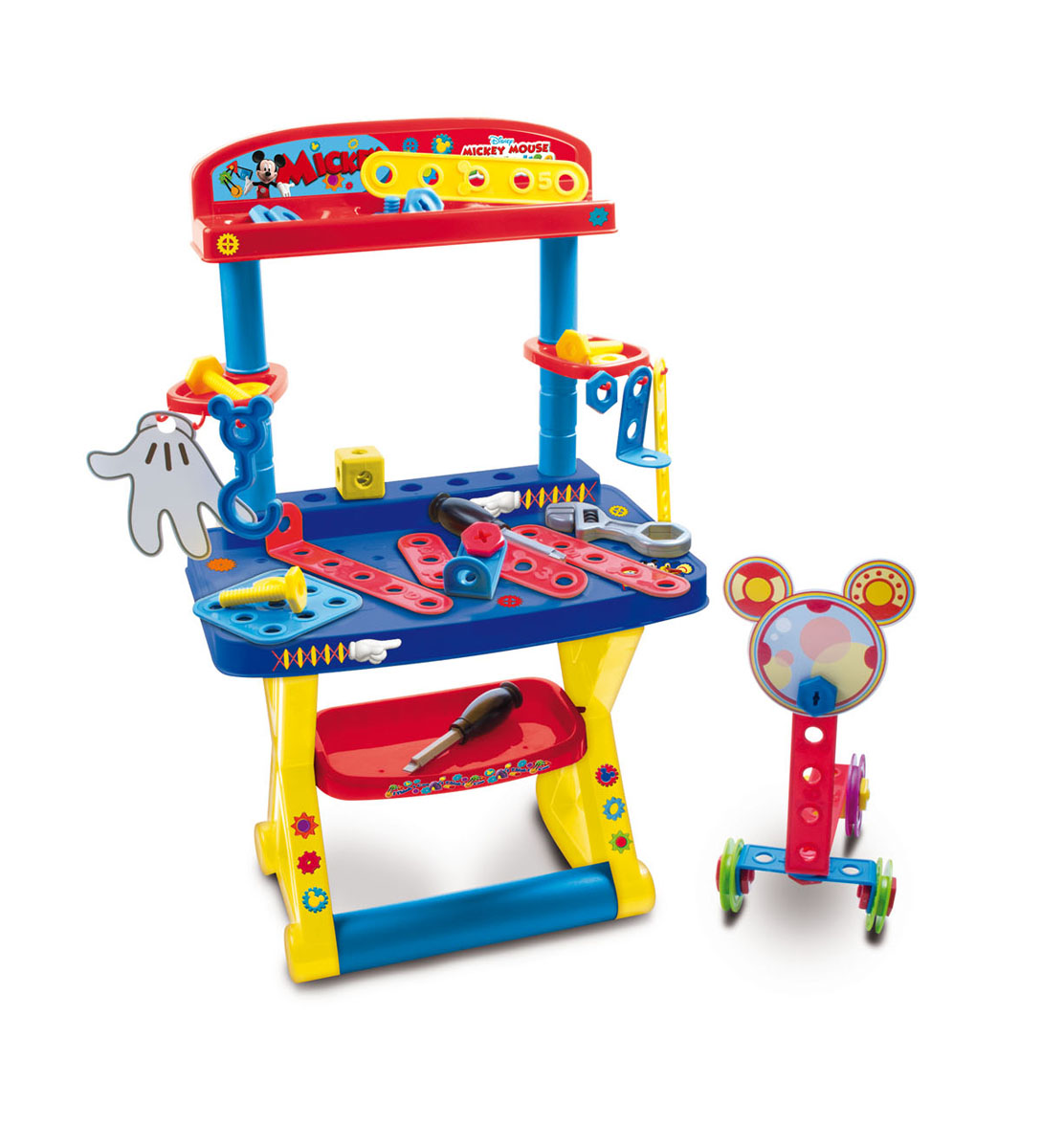 IMC Toys Игрушечный стол с инструментами Mickey Mouse181182 IMC Toys Игрушечный стол с инструментами Mickey Mouse181182Игрушечный стол с инструментами IMC Toys Mickey Mouse - это прекрасный подарок для детей, любящих помогать папе. Стол включает в себя различные детали - от инструментов, до элементов конструктора, с помощью которых ребенок самостоятельно сможет собрать множество увлекательных игрушек. В мастерской Mickey Mouse можно провести не один час. Здесь имеется все необходимое для ремонтных работ: удобная стойка, отвертки, ключи, гайки, планки и другие инструменты. Все детали удобно хранить на специальных полочках и крючках. Игрушка поможет ребенку стать самостоятельным и ответственным. Стол с инструментами развивает у ребенка внимательность, координацию движений, мелкую моторику рук, воображение, логическое мышление, зрительное восприятие, наблюдательность и терпение.