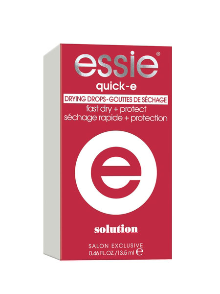 Essie Капли для быстрой сушки лака для ногтей Quick-e, 13,5 млB2904200 Essie Капли для быстрой сушки лака для ногтей Quick-e, 13,5 млB2904200Больше не нужно ждать! Завершите маникюр в одно мгновение с моими новыми профессиональными каплями для сушки лака. • Быстрое высыхание. • Защита покрытия от смазывания и царапин. • Быстрое и простое нанесение.