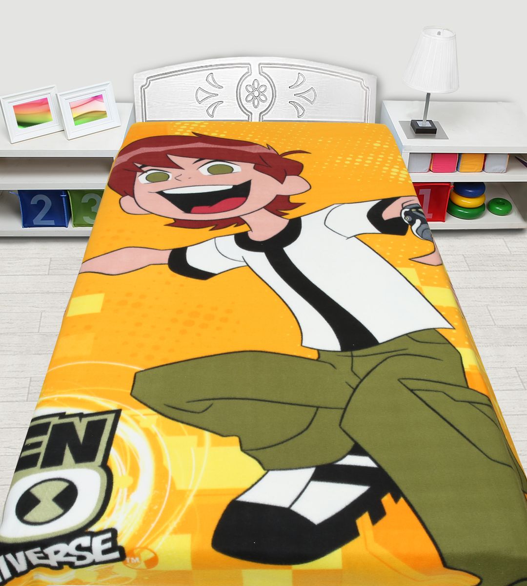 Плед флисовый Mona Liza Ben 10, цвет: желтый, 150 см х 200 см522221 Плед флисовый Mona Liza Ben 10, цвет: желтый, 150 см х 200 см522221Флисовый плед Mona Liza Ben 10 украшен ярким красочным рисунком, на котором изображен герой детского мультфильма Ben 10. Этот мягкий плед вызовет у детей только позитивные эмоции. Выполненный из натурального флиса с использованием безопасных гиппоаллергенных красителей, плед не теряет формы и цвета после многочисленных стирок и не мнется.