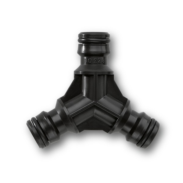 Тройник для соединения шлангов Karcher 2.645-009.02.645-009.0 Тройник для соединения шлангов Karcher 2.645-009.02.645-009.0Трехсторонний соединитель Karcher 2.645-009 предназначен для соединения одновременно трех шлангов, позволяя таким образом значительно увеличить площадь поливаемой почвы. Надежно фиксирует шланги между собой, исключая вылетание. Переходник выполнен из высокопрочного пластика, что гарантирует длительный срок эксплуатации.