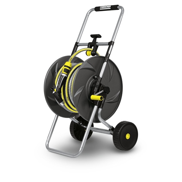 Тележка для шланга Karcher, со шлангом, 1/2, 20 м 2.645-043.02.645-043.0 Тележка для шланга Karcher, со шлангом, 1/2, 20 м 2.645-043.02.645-043.0Металлическая тележка Karcher предназначена для шланга HT 80 M. В комплекте высококачественный двадцатиметровый шланг 1/2 PrimoFlex Plus, пистолет Plus, 4 универсальных коннектора Plus и штуцер для присоединения к крану G3/4. Особенности: Регулируемая по высоте рукоятка для экономии места при хранении тележки. Шланговая направляющая для легкой послойной намотки. Мягкая обшивка рукоятки приятна на ощупь и не скользит. Широкие колеса с протектором для лучшей устойчивости. Изогнутый разъем шланга предотвращает скрутку и перегиб шланга.