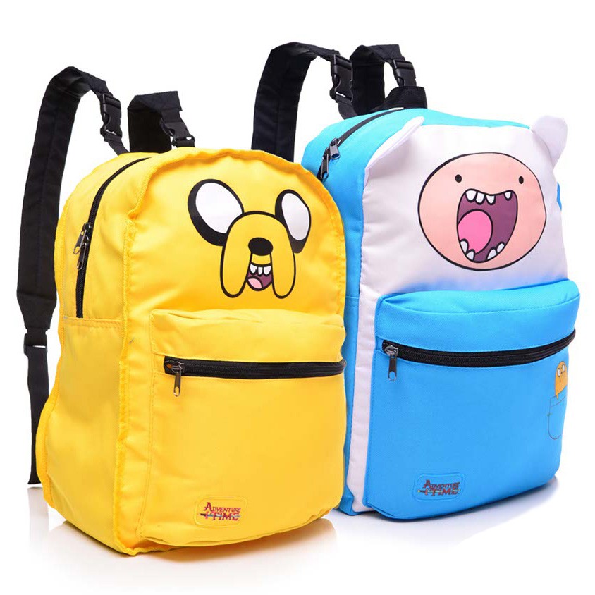 Рюкзак Adventure Time Время приключений с Финном и Джейком, двусторонний19436 Рюкзак Adventure Time Время приключений с Финном и Джейком, двусторонний19436Рюкзак Adventure Time Время приключений с Финном и Джейком представляет собой двусторонний детский рюкзачок с ушками, украшенный принтом с любимыми героями. Рюкзак можно вывернуть наизнанку и он будет другого цвета. На лицевой стороне - объемный карман на молнии. Рюкзак снабжен мягкими регулируемыми по длине лямками и ручкой для переноски. Комплектация: рюкзак, 1 шт. Изделие предназначено для детей старше 8-ми лет.