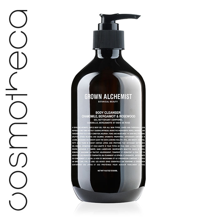Grown Alchemist Гель для душа Ромашка, бергамот, розовое дерево, 500 млGRA0003 Grown Alchemist Гель для душа Ромашка, бергамот, розовое дерево, 500 млGRA0003Мягкое очищающее средство для тела с нежной гелевой текстурой. Этот гель для тела прекрасно успокаивает кожу и делает принятие душа особенно приятным. Дарит коже чистоту и тонкий аромат. Кожа становится подтянутой, свежей, прекрасно очищенной и увлажненной. Гель также восстанавливает кожу, не стягивая ее. Увлажняет кожу и не стягивает. Противодействует окислительным процессам. Восстанавливает клетки кожи. Повышает эластичность кожи.