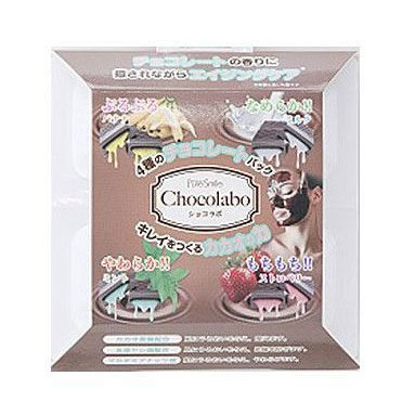 Sun Smile Маска для лица Choco labo на основе какао с растительными маслами и экстрактами банана, молока, клубники и мяты 20 мл. (5 мл.*4)32953 Sun Smile Маска для лица Choco labo на основе какао с растительными маслами и экстрактами банана, молока, клубники и мяты 20 мл. (5 мл.*4)32953Маски Choco Labo за считанные секунды преобразят Вашу кожу. Они увлажняют, предотвращают возникновение ощущения сухости, насыщают влагой глубокие слои кожи. В наборе представлены 4 вида масок на основе какао: 1. Маска с экстрактом банана - уменшает глубину и количество морщин, улучшает микрорельеф кожи. 2. Маска с экстрактом молока - стимулирует обмен веществ в клетках кожи, восполняет содержание коллагена, сужает поры, усиливает поглощающую способность пор, улучшает текстуру кожи, эффективно предотвращает появление морщин, пятен, вызванных воздействием солнечных лучей, увлажняет и оздоравливает кожи. 3. Маска с экстрактом мяты - тонизирует клетки кожи, снимает зуд и воспаление, прекрасно успокаивает нежную, чувствительную и легко воспаляющуюся кожу. 4. Маска с экстрактом клубники - комплексный уход за чувствительной, сухой кожей.