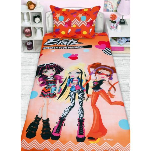 Комплект белья Bratz School (1,5-спальный КПБ, бязь, наволочки 50х70)522002 Комплект белья Bratz School (1,5-спальный КПБ, бязь, наволочки 50х70)522002Нав.(1шт.) 50*70, прост. 150*215, подод. 145*210 на пуговицах Бязь 100% хлопок