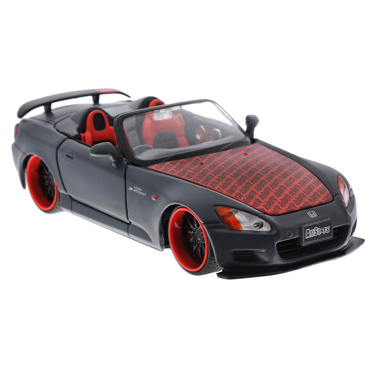 Maisto Модель автомобиля Honda S200032098 Maisto Модель автомобиля Honda S200032098Коллекционная модель Maisto Honda S2000 - миниатюрная копия настоящего автомобиля. Стильная модель автомобиля привлечет к себе внимание не только детей, но и взрослых. Модель имеет литой металлический корпус с высокой детализацией двигателя, интерьера салона, дисков, протекторов, выхлопной системы, оснащена колесами из мягкой резины. У машинки открываются дверцы кабины и капот. Игрушка в точности повторяет модель оригинальной техники, подробная детализация в полной мере позволит вам оценить высокую точность копии этой машины! Такая модель станет отличным подарком не только любителю автомобилей, но и человеку, ценящему оригинальность и изысканность, а качество исполнения представит такой подарок в самом лучшем свете.