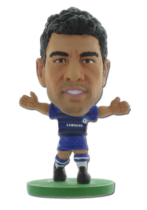 Soccerstarz Фигурка футболиста FC Chelsea Diego Costa401182 Soccerstarz Фигурка футболиста FC Chelsea Diego Costa401182Фигурка в виде Диего Коста, игрока английского футбольного клуба Chelsea, выполнена из безопасного пластика. Роспись ручной работы точно отражает детали формы клуба данного сезона, номер и фамилию футболиста. Фигурка футболиста Диего Коста придется по душе поклоннику футбольного клуба Челси и станет идеальным подарком для коллекционеров - поклонников футбола.