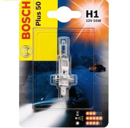 Лампа Bosch H1 Plus 50, 55Вт 19873010411987301041 Лампа Bosch H1 Plus 50, 55Вт 19873010411987301041Новые лампы Bosch для галогенных фар освещают дорогу интенсивным белым светом, который очень близок по свойствам к дневному освещению.Благодаря этому глаза водителя не теряют фокусировки и меньше устают даже во время долгих поездок в темное время суток. Новые лампы отличаются высокой яркостью и могут давать до 50% больше света, чем стандартные галогенные фары. Лампы Bosch доступны в вариантах H1, H4 и H7. Серебряное покрытие ламп H4 и H7 делает их едва заметными за стеклами выключенных фар. Новые лампы выглядят наиболее эффектно в сочетании с фарами из прозрачного стекла и подчеркивают современный дизайн автомобилей. Увеличенная яркость и дальность освещения положительно сказывается на безопасности движения. В темное время суток или в сложных погодных условиях, таких как ливень или густой туман, водитель замечает опасную ситуацию намного раньше и на большем расстоянии, при этом лучше заметен и сам автомобиль с фарами Bosch. Напряжение: 12 вольт