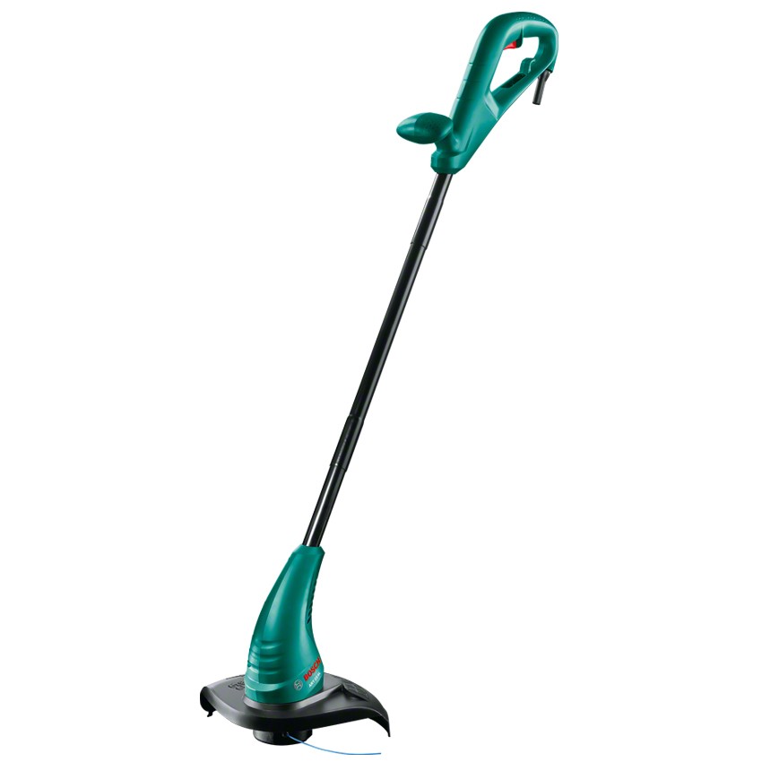Триммер Bosch Art 23 SL 06008A500006008A5000 Триммер Bosch Art 23 SL 06008A500006008A5000Легкий и производительный триммер стрижет газонную траву быстро и аккуратно между цветами, вокруг клумб, вдоль дорожек. Система Auto Feed автоматически подает леску при включении инструмента, обеспечивая тем самым ее оптимальную длину и удобство в работе. Легкий двигатель и оптимальная балансировка веса гарантируют простое управление триммером. Комплект поставки: шпулька, леска 1,6 мм - длина 6м. Высокое качество стрижки 280 Вт и 12 500 об/мин гарантируют быструю и аккуратную стрижку газона. Система Auto Feed Автоматически подает леску при включении инструмента, обеспечивая тем самым ее оптимальную длину. Простота в управлении Легкий двигатель и оптимальная балансировка веса инструмента гарантируют удобство в обращении.