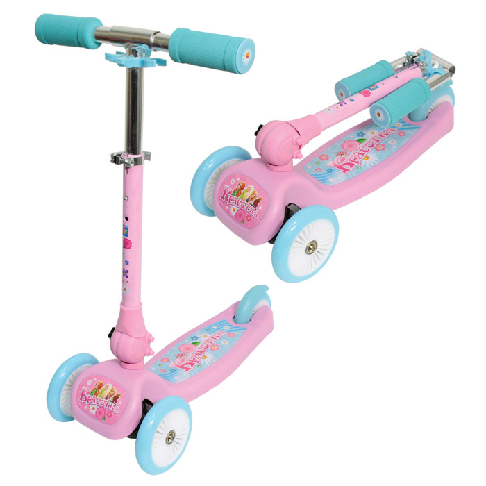 Самокат трехколесный 1TOY Красотка, управляется наклономТ57629 Самокат трехколесный 1TOY Красотка, управляется наклономТ57629Cамокат 1TOY Красотка с тремя колесами рассчитан на детей возрастом от 3-х лет и весом до 20 кг. Управление самокатом осуществляется при помощи поворота руля фиксированной высоты. 3 колеса помогут ребенку держать равновесие во время езды. Это очень важно - ведь полученные навыки пригодятся, когда придет время пересесть на двухколесный транспорт. При соблюдении простых правил этот самокат прослужит достаточно долго - прежде всего, не допускайте выезда на проезжую часть и избегайте неровных поверхностей (с ямами и выбоинами). Детский трехколесный самокат Красотка - отличный подарок для девочки.