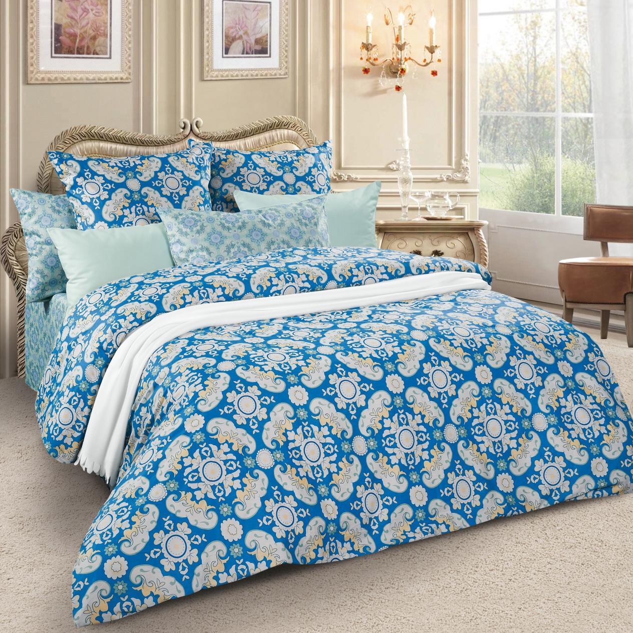 Комплект белья Letto, 1,5-спальный, наволочки 70х70, цвет: синий. sm59-3sm59-3 Комплект белья Letto, 1,5-спальный, наволочки 70х70, цвет: синий. sm59-3sm59-3Спокойная классика в сатиновом исполнении - залог комфорта и гармонии цвета в вашей спальни. Дополните свою спальню актуальным принтом от европейских дизайнеров! Это отличный подарок любителям модных трендов в цвете и дизайне. Комплект выполнен из сатина, который заслужено считается благородной тканью для постельного белья. Сатину свойственна практичность, долговечность, мягкость и изысканный блеск, такая ткань прекрасно впитывает влагу во время сна, комфортна на ощупь и не требует особого ухода. Серия Letto Сатин – это современные дизайны в европейской стилистике, которые прекрасно дополнят Вашу спальню. Обращаем внимание, что наволочки могут отличаться от представленных на фотографии. Также может отличаться и оттенок комплекта из-за разницы в цветопередаче мониторов.