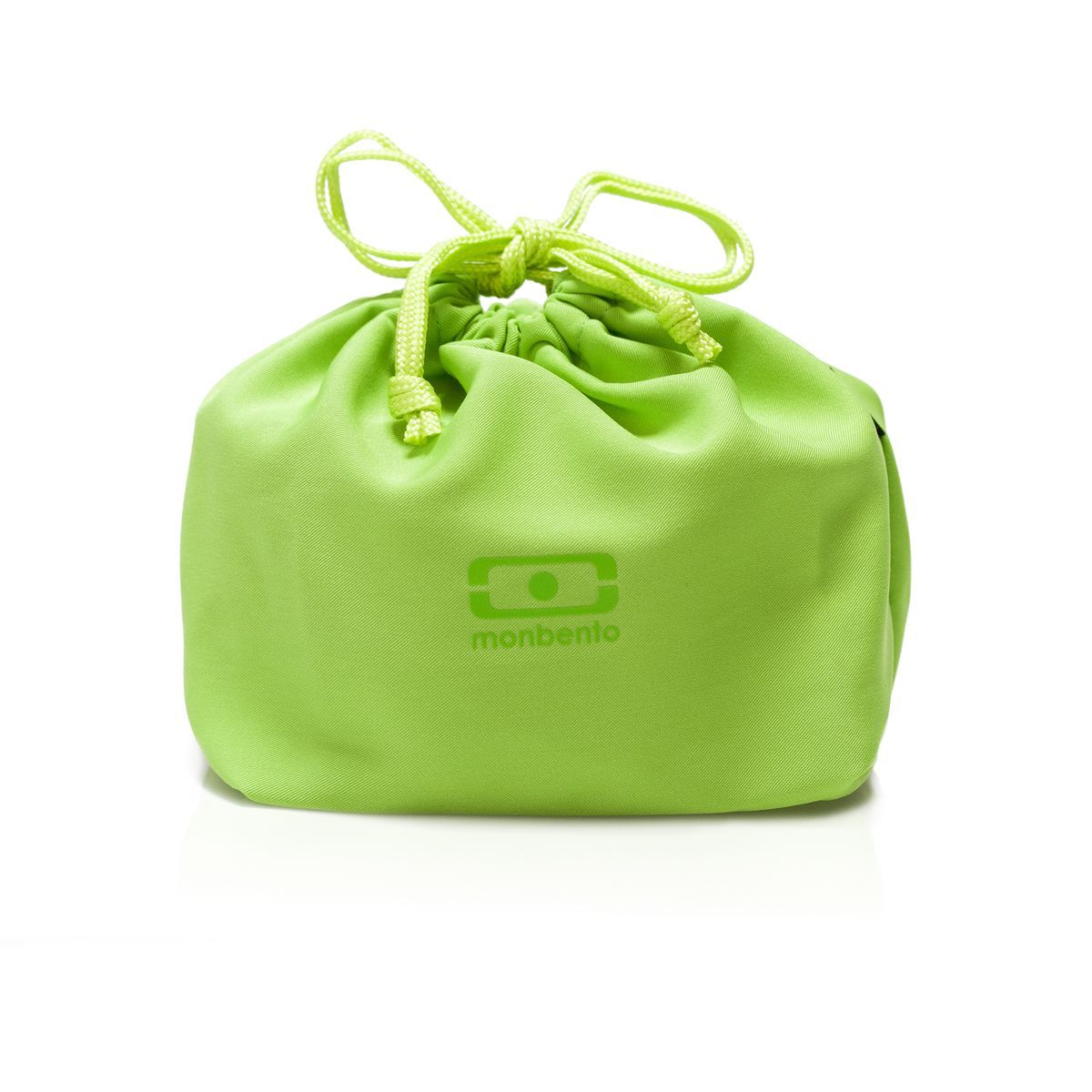 Мешочек для ланча Monbento Pochette, цвет: киви, 28 х 20 х 12 см1002 02 155 Мешочек для ланча Monbento Pochette, цвет: киви, 28 х 20 х 12 см1002 02 155Мешочек для ланча Monbento Pochette создан специально для переноски ланч-бокса Monbento. Но это условие не обязательное, он подойдет и для других моделей, главное - положить туда вкусную и полезную пищу, и вы можете смело отправиться на работу, в парк или в поход. Мешочек защитит ланч-бокс от царапин и внешних повреждений. И наоборот: если вдруг вы неплотно закроете крышку, и что-то прольется, то вещи в сумке пострадают гораздо меньше, а мешочек впитает в себя лишнюю влагу. Мешочек удобно носить в руках. Легко стирать.