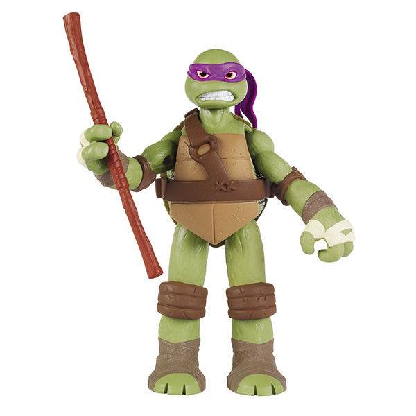 Фигурка Turtles Донателло, озвученная, 15 см91164 Фигурка Turtles Донателло, озвученная, 15 см91164Фигурка Turtles Донателло станет прекрасным подарком для вашего ребенка. Она выполнена из прочного пластика в виде персонажа команды TMNT - Черепашки-Ниндзя Донателло. Голова, руки и ноги фигурки подвижны, что позволяет придавать Донателло различные позы. Фигурка оснащена звуковыми эффектами: если оттянуть и удерживать руку или ногу Черепашки, активизируется специальный боевой клич. Стоит отпустить конечность - и она моментально вернется в исходное положение. Одну из рук можно зафиксировать в неподвижном положении. В комплект входит оружие Донателло - шест-бо. Ваш ребенок будет часами играть с этой фигуркой, придумывая различные истории с участием любимого героя. Они подверглись мутации и обучались искусству ниндзюцу у великого сэнсэя Сплинтера. Черепашки-Ниндзя готовы выбраться из своего секретного убежища и спасти мир от сил зла! Черепашки-Ниндзя впервые появились на страницах комиксов в далеких 80-х. Черепашки перебрались на телевидение по воле студии...