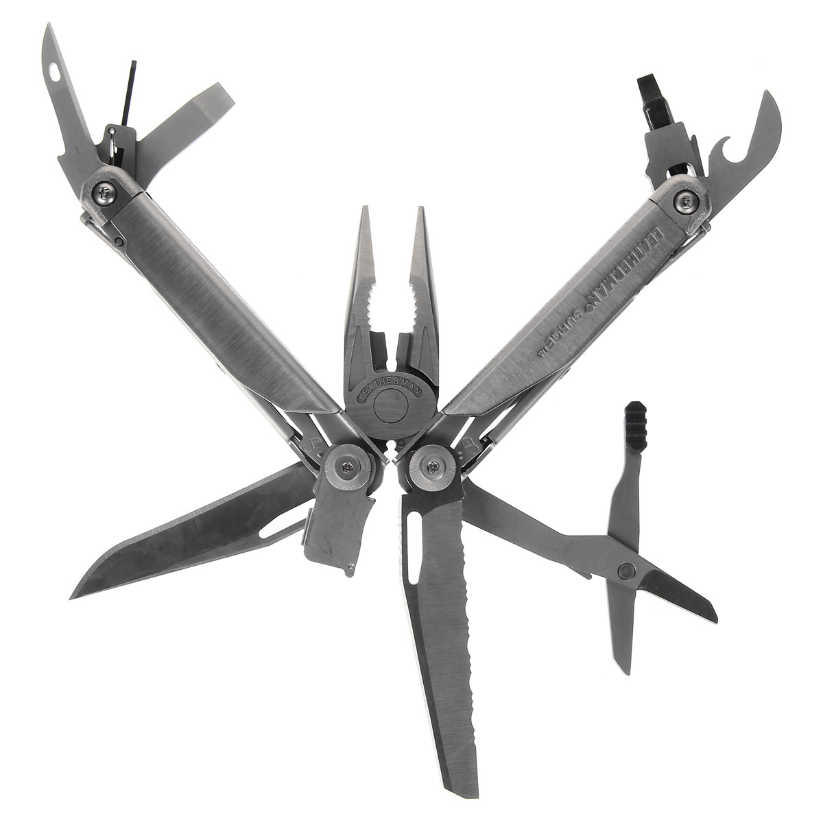Leatherman Surge мультитул, Silver. 830169830169 Leatherman Surge мультитул, Silver. 830169830169Leatherman Surge - это маленький инструмент из нержавеющей стали с большими возможностями. Станет незаменимым помощником в походе и быту. Инструменты: Фиксация всех инструментов; Плоскогубцы; Пассатижи; Обжим для проводов; Нож; Нож-серрейтор; Ножницы; 3 вида кусачек; Чейнджер для внешних инструментов; Напильник по дереву и металлу; Алмазный напильник; Пила; Держатель для больших бит; Держатель для маленьких бит; Плоская отвертка; Шило с ушком; Линейка (22 см.); Открывалка; Инструмент для зачистки проводов; Кольцо для страховочной веревки. Особенности: Корпус из нержавеющей стали; Рукоятки из нержавеющей стали; 25-летняя гарантия; Чехол в комплекте; Картонная подарочная упаковка.