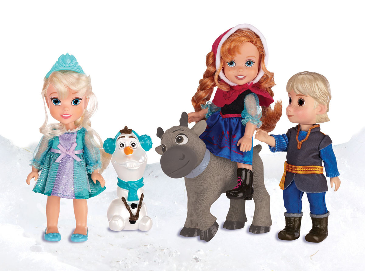 Disney Princess Игровой набор с мини-куклами Холодное cердце310310 Disney Princess Игровой набор с мини-куклами Холодное cердце310310Игровой набор Disney Princess Холодное Сердце обязательно понравится вашей дочурке. Набор включает 5 главных героев, выполненных по мотивам диснеевского мультфильма Холодное сердце: Эльза, Анна, Кристоф, снеговик Олаф и олень Свен. Фигурки выполнены по детальной схожести с персонажами мультфильма, даже одеты в характерные для них наряды, изображают героев, как они выглядели в детстве. Эльза одета в красивое платье мятного цвета, украшенное блестками и бантиком, на ножках туфельки, а на голове диадема; светлые волосы завязаны в длинную косу. На Анне надето синее платье, накидка с капюшоном, отделанная блестками и белой опушкой, черные сапожки, на голове розовая диадема; рыжие волосы завязаны в две длинные косички. Кристоф одет в теплую тунику, синие штаны, рубашку и зеленые сапоги. Ручки, ножки и голова всех кукол кроме оленя и снеговика подвижны. Такой набор позволит вашему ребенку воспроизвести эпизоды из любимого мультика, а также придумать свои. Порадуйте свою...