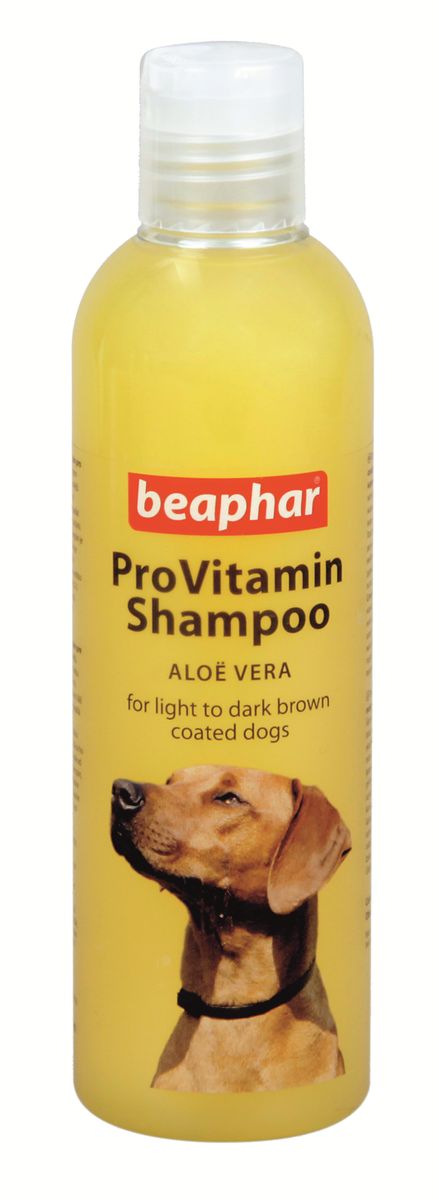 Шампунь для собак коричневых окрасов Beaphar Pro Vitamin, 250 мл17827 Шампунь для собак коричневых окрасов Beaphar Pro Vitamin, 250 мл17827Шампунь Beaphar Pro Vitamin специально создан для мягкого ухода за шерстью собак рыже-коричневых окрасов. Шампунь активизирует натуральный пигмент шерсти, делая ее цвет более насыщенным. Состав шампуня обогащен экстрактом алоэ вера, который защищает кожу и шерсть от потери влаги. После применения шампуня, шерсть начинает лучше расчесываться и приобретает особый блеск. Шампунь нейтрален к РН кожи животных, поэтому может использоваться для мытья собак с чувствительной кожей. Имеет приятный цветочный аромат. Способ применения: шампунь концентрированный и может быть разведен водой 1:1. Количество используемого шампуня зависит от размера собаки. Смочите шерсть теплой водой и нанесите шампунь, мягко массируя, чтобы он вспенился. Оставьте на 2-3 минуты и тщательно смойте. По окончании просушите шерсть полотенцем. Объем: 250 мл. Товар сертифицирован.