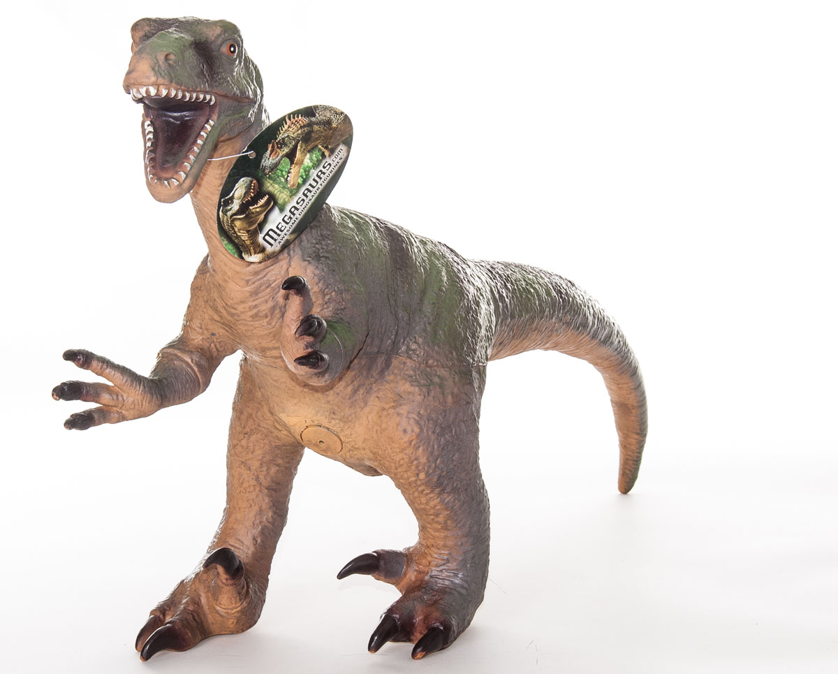 Фигурка Megasaurs ВелоцирапторSV17874 Фигурка Megasaurs ВелоцирапторSV17874Фигурка Megasaurs Велоцираптор поможет вам мысленно перенестись в древнейший мир динозавров. Фигурка, изготовленная из высококачественной резины, повторяет внешний вид хищника, который жил миллионы лет назад. Велоцираптор был небольшим двуногим хищником Мелового периода из семейства дромеозаврид. В длину достигал 1,8 м и весил приблизительно около 20 килограмм. Игрушка выполнена с поразительной детализацией, поэтому игра с ней будет по-настоящему интересной.