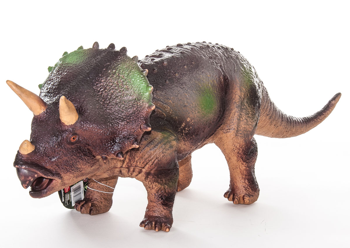 Megasaurs Фигурка Трицератопс цвет коричневый бежевыйSV17877 Megasaurs Фигурка Трицератопс цвет коричневый бежевыйSV17877Фигурка Megasaurs Трицератопс поможет вам мысленно перенестись в древнейший мир динозавров. Фигурка, изготовленная из высококачественной резины, повторяет внешний вид ящера, который жил миллионы лет назад. Трицератопс - большое животное, любившее мирно пастись в заливных лугах возле водоемов, живший в Меловом периоде. На голове трицератопса расположены три массивных рога, а шею обрамляет мощный костяной воротник. В длину достигал 9 метров и весил больше 10 тонн. Игрушка выполнена с поразительной детализацией, поэтому игра с ней будет по-настоящему интересной.