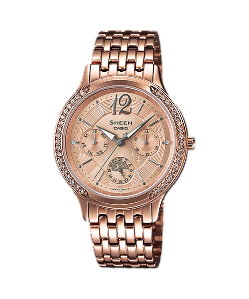 Часы женские наручные CASIO SHEEN, цвет: розовое золото. SHE-3030PG-9ASHE-3030PG-9A Часы женские наручные CASIO SHEEN, цвет: розовое золото. SHE-3030PG-9ASHE-3030PG-9AЭлегантные женские часы CASIO SHEEN выполнены из нержавеющей стали, минерального стекла. Изделие оформлено кристаллами Swarovski. Часы оснащены полированным корпусом, устойчивым к царапинам минеральным стеклом, кварцевым механизмом с тремя стрелками, которые дополнены светящимся составом. Изделие дополнено браслетом из стали с замком-клипсой. Замок позволит легко снимать и надевать часы. Часы поставляются в фирменной упаковке. Стильные часы CASIO SHEEN подчеркнут изящество женской руки и отменное чувство стиля их обладательницы.