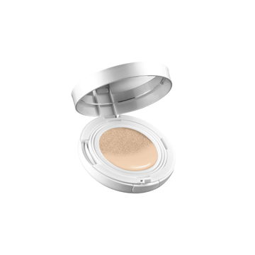 Secret Key Матирующая пудра Face Coating Angel Cushion Dark 23 13 мл94845 Secret Key Матирующая пудра Face Coating Angel Cushion Dark 23 13 мл94845Матирующий кушон помогает выровнять цвет лица и придать ему мягкий, бархатистый финиш, а также визуально замаскировать поры и устранить нежелательный блеск. Продукт обогащен аргановым маслом, которое эффективно предупреждает появление первых признаков старения и способствует активной регенерации клеток, а также SPF 50, что позволяет использовать его даже летом.