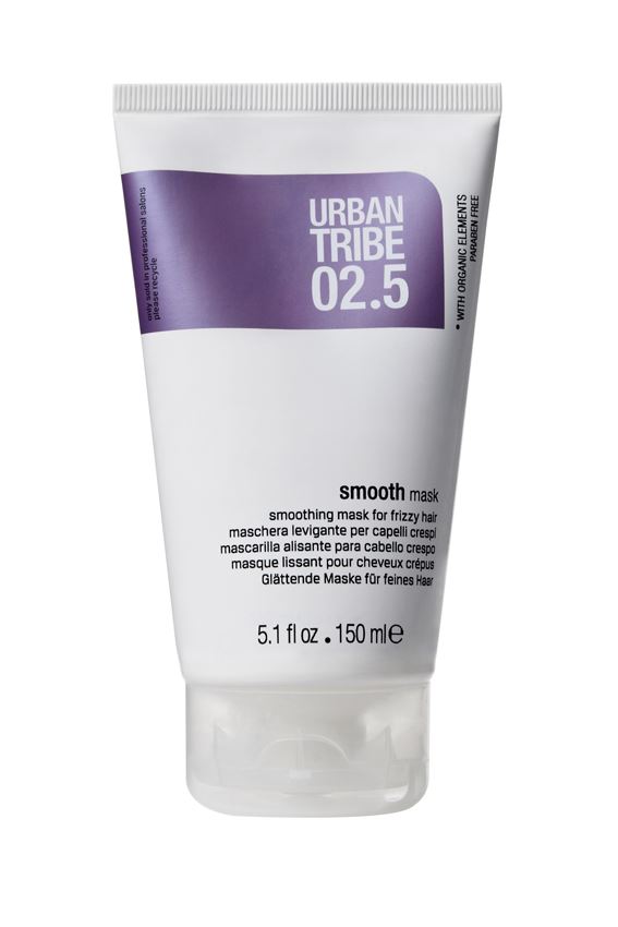 URBAN TRIBE Сглаживающая маска для вьющихся волос 150 мл.56379 URBAN TRIBE Сглаживающая маска для вьющихся волос 150 мл.56379Разглаживающая маска для непослушных волос. Специальные эксклюзивные активные ингредиенты увлажняют и разглаживают волосы, укрощая их и делая послушными, питая и защищая. Волосы становятся мягкими, блестящими и послушными.
