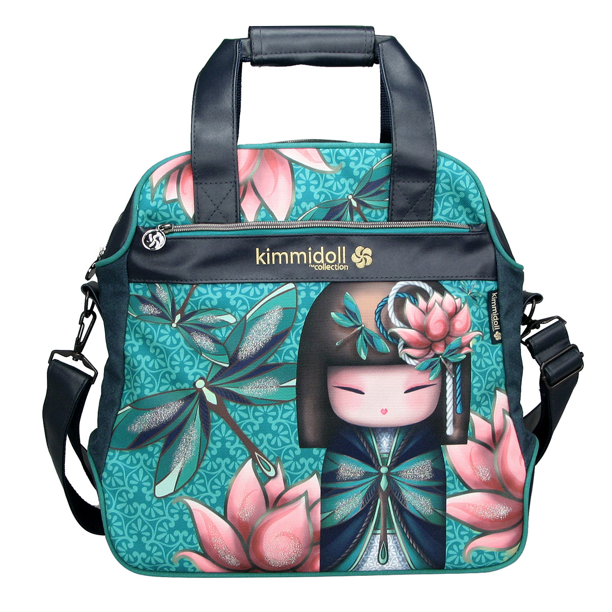 Сумка молодежная Kimmidoll, цвет: синий, бирюзовый, розовыйKMBB-UT1-4512 Сумка молодежная Kimmidoll, цвет: синий, бирюзовый, розовыйKMBB-UT1-4512Стильная удобная сумка Kimmidoll выполнена из полиэстера и искусственной кожи и оформлена изображением японской девушки. Изделие имеет одно основное отделение на застежке-молнии и внешний карман на молнии. Внутри основного отделения имеется карман на липучке. Для удобства сумка имеет две ручки для переноски в руках и наплечный регулируемый ремень, который крепится к сумке карабинами. Рекомендуемый возраст: 15-18 лет.