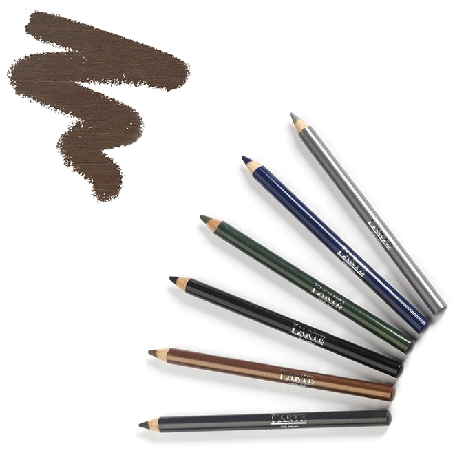 Larte del bello Карандаш для век Professionale, тон №04, 1,22 г1104 Larte del bello Карандаш для век Professionale, тон №04, 1,22 г1104Точно и бережно подчеркивает выразительность взгляда. Позволяет получить безупречно ровную, аккуратную линию. Карандаш необходимо наносить на линию основания века или растушевывать Карандаш для век Professionale от Larte del bello точно и бережно подчеркнет выразительность взгляда. Позволяет получить безупречно ровную, аккуратную линию. Входящие в состав пчелиный воск и растительные масла ухаживают за кожей. Карандаш необходимо наносить на линию основания века или растушевывать по контуру глаза. Без парабенов. Товар сертифицирован. по контуру глаза. Пчелиный воск и растительные масла ухаживают за кожей.