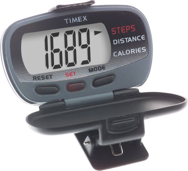 Часы наручные мужские Timex T5E011, цвет: черныйT5E011 Часы наручные мужские Timex T5E011, цвет: черныйT5E011Электронный шагомер. Считает шаги (до 99 999), расчет пройденного расстояния (в милях или в километрх) и сгораемые каллории. Ультра-тонкий корпус из высокопрочного пластика.