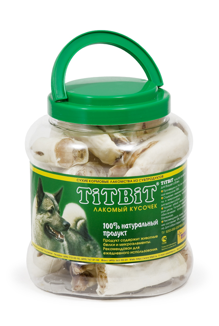 Лакомство для собак Titbit Копытце баранье, лакомый кусочек, 4,3 л319144 Лакомство для собак Titbit Копытце баранье, лакомый кусочек, 4,3 л319144Содержит бараньи копытца. Гипоаллергенный белок, высокое содержание хрящевой и соединительной ткани. Изделие содержит содержит кожу, много кости, жира, колагеновой соединительной ткани и лишь прослойки мышечной ткани. Массирует десны и укрепляет жевательную мускулатуру, очищает зубной налет и предотвращает возникновение зубного камня. Прекрасная игрушка, сохраняющая в целости предметы интерьера и личные вещи. Изделие содержит трубчатую кость и не предназначено для полного поедания. Как только собака съела футляр из кожи, сухожилий и мышц – необходимо заменить лакомство на новое. Состав: Высушенное баранье копыто с путовым суставом. Уважаемые клиенты! Обращаем ваше внимание на возможные изменения в дизайне упаковки. Качественные характеристики товара остаются неизменными. Поставка осуществляется в зависимости от наличия на складе.
