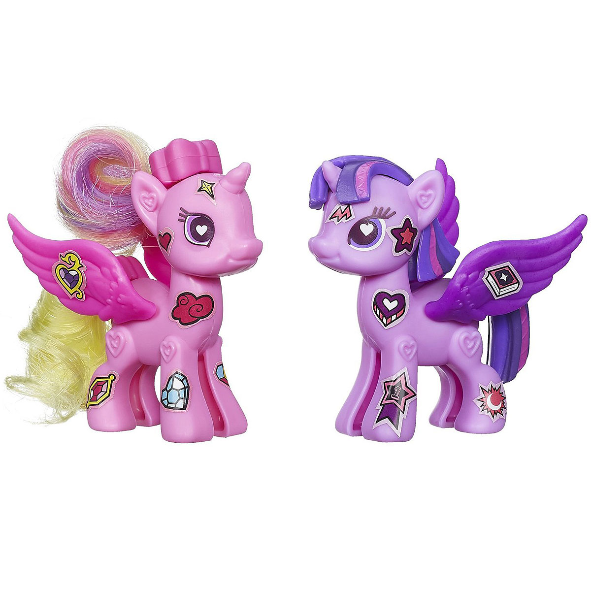 My Little Pony Рор Игровой набор Princess Twilight Sparkle & Princess CadanceA8205/A8740Princess Cadance My Little Pony Рор Игровой набор Princess Twilight Sparkle & Princess CadanceA8205/A8740Princess CadanceИгровой набор My Little Pony Pop Princess Twilight Sparkle & Princess Cadance откроет перед вашей малышкой невероятные возможности! Девочка сможет сама собрать свою любимую пони - или придумать уникальную, комбинируя элементы из разных наборов. В набор входят элементы для создания 2 фигурок: - 4 детали туловища, 4 гривы, 4 хвостика, 2 пары крыльев, браслет для девочки, а также лист с наклейками, которыми малышка сможет украсить пони по своему вкусу. Все элементы набора выполнены из прочного безопасного пластика. Все элементы набора легко соединяются друг с другом и собрать очаровательную пони не составит труда. Набор совместим с другими наборами из серии My Little Pony Pop, что позволит малышке создать свою собственную, уникальную пони. А входящий в набор браслет станет стильным аксессуаром для маленькой модницы. Игры с таким набором не только подарят девочке множество счастливых мгновений, но и помогут развить мелкую моторику и творческие способности.