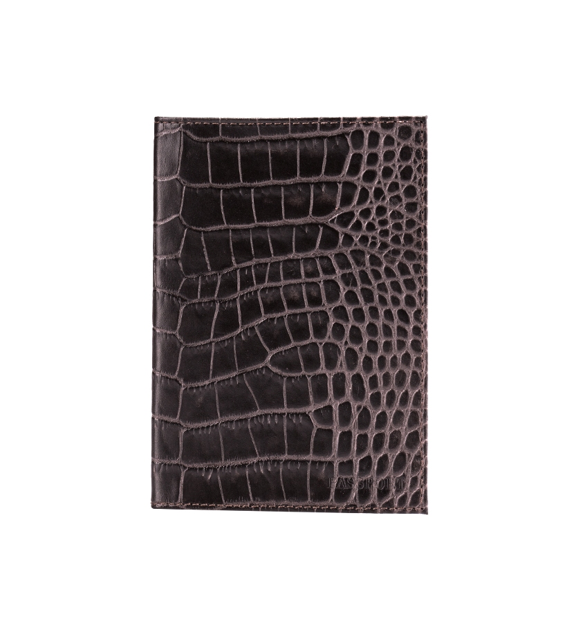 Обложка для паспорта Fabula Croco Nile, цвет: темно-коричневый. O.1/1.KRO.1/1.KR. млечный лес Обложка для паспорта Fabula Croco Nile, цвет: темно-коричневый. O.1/1.KRO.1/1.KR. млечный лесСтильная обложка для паспорта Fabula Croco Nile выполнена из натуральной кожи. Модель оформлена фактурным тиснением под кожу крокодила и дополнена горизонтальным тиснением в виде надписи Passport. На внутреннем развороте два кармана из прозрачного пластика. Изделие упаковано в фирменную коробку. Модная обложка для паспорта не только поможет сохранить внешний вид вашего документа и защитить его от повреждений, но и станет стильным аксессуаром, который отлично впишется в ваш образ.