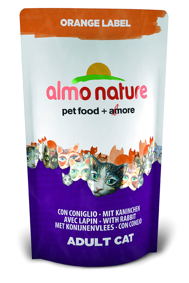 Корм сухой Almo Nature Orange label для кастрированных кошек, с кроликом, 750 г23238 Корм сухой Almo Nature Orange label для кастрированных кошек, с кроликом, 750 г23238Полнорационный корм Almo Nature Orange label рекомендован для кастрированных кошек. Корм содержит большой процент свежего мяса, что обеспечивает необходимым количеством питательных веществ и оптимальным содержанием протеина. Прекрасный вкус обеспечивается за счет свежих натуральных ингредиентов. Не содержит искусственных добавок, красителей, ароматизаторов, консервантов. Состав: мясо кролика и его производные 48% (из которых 25% свежего мяса и 16% дегидрированного мяса), злаки, масла и жиры, экстракт растительного белка, дрожжи, минералы, субпродукты растительного происхождения. Питательные добавки: таурин 0,6 г/кг, L-карнитин 0,1 г/кг, витамин D3 244 МЕ/кг, витамин Е 122 мг/кг, витамин С 61 мг/кг. Микроэлементы: железо 8 мг/кг, медь 0,1 мг/кг, цинк 49 мг/кг, марганец 0,4 мг/кг. Гарантированный анализ: белки – 31,7%, клетчатка – 0,9%, жиры – 16%, зола – 7%, влажность 8%. Калорийность – 3743 ккал/кг. Товар...