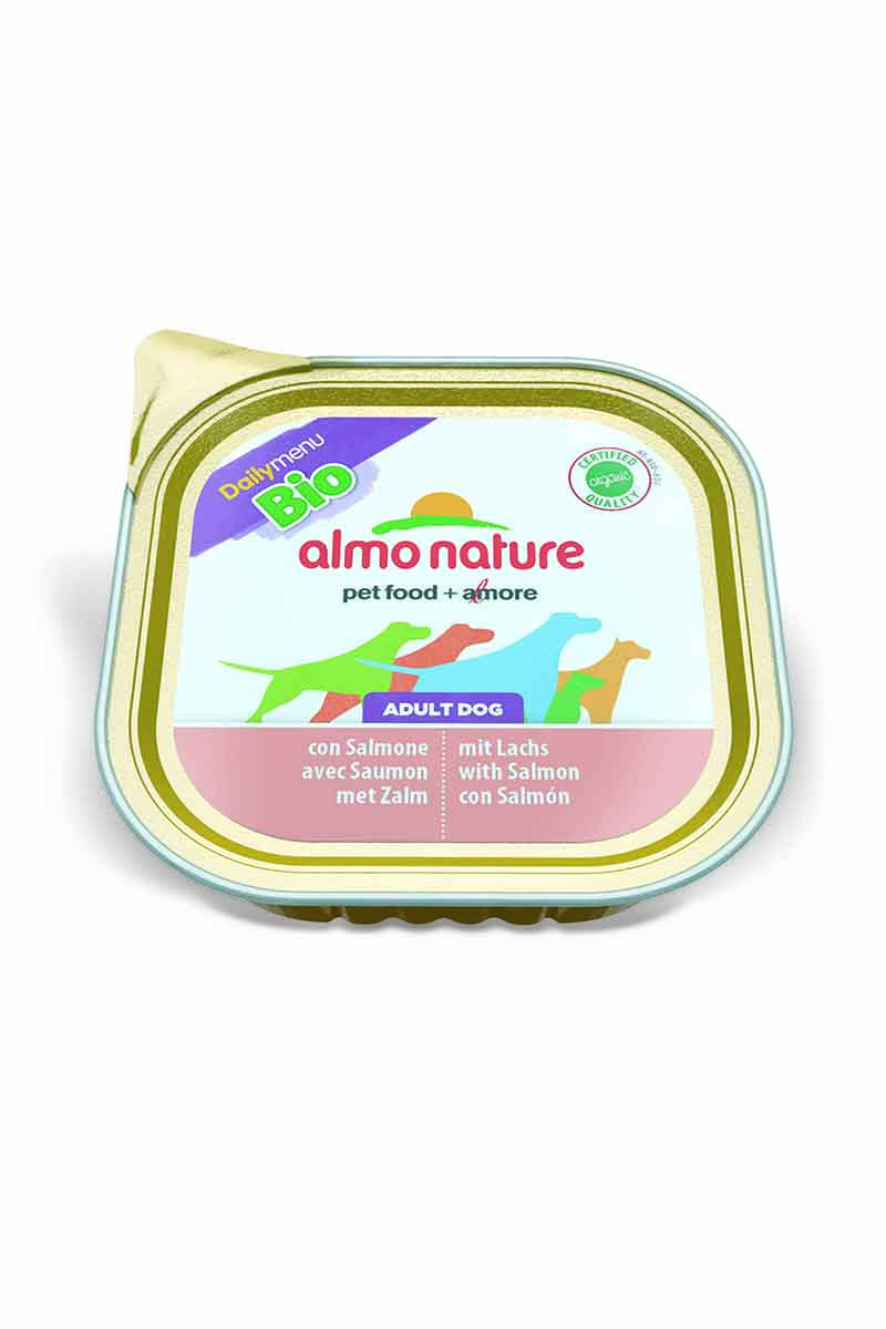 Паштет для собак Almo Nature Daily Menu , с лососем, 300 г10213 Паштет для собак Almo Nature Daily Menu , с лососем, 300 г10213Паштет для собак Almo Nature Daily Menu изготовлены из отборных, гипоаллергенных и легко усвояемых ингредиентов. Содержат питательные, высококачественные продукты. Состав: рыба и ее производные 100% органический продукт (30% мяса лосося), мясо и его производные 100% органический продукт (30% мяса), минералы. Питательные добавки: Витамин Е 20мг/кг, медь (сульфат меди) 1мг/кг, цинк (оксид цинка) 20 мг/кг. Гарантированный анализ: белки 9,5%, клетчатка 0%, жиры 6,0%, зола 2,2%, влажность 82%. Калорийность: 890 ккал/кг. Товар сертифицирован.