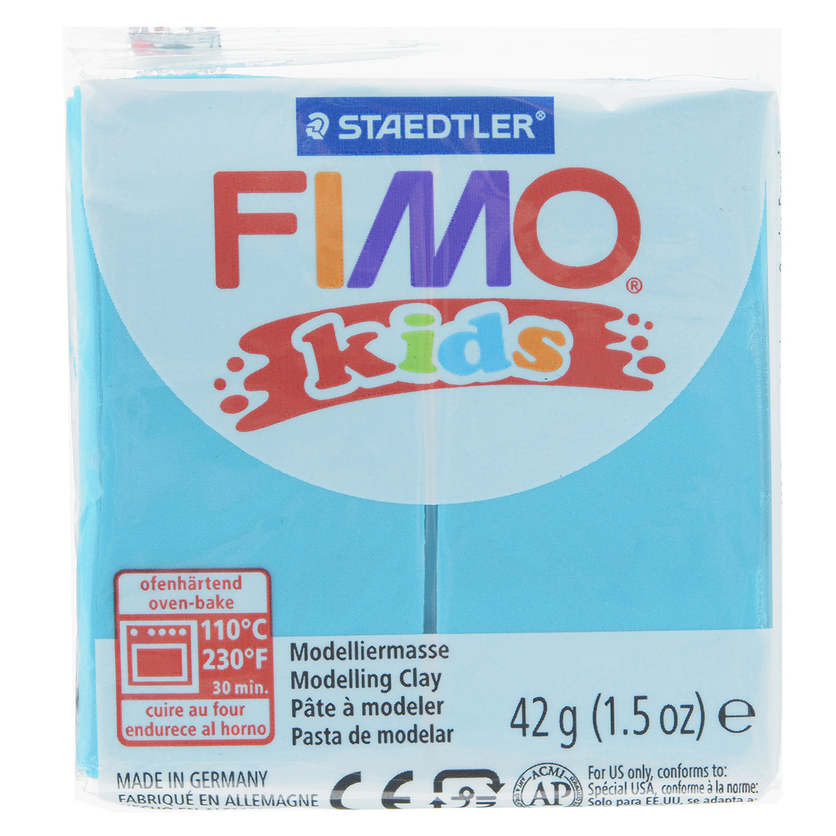 Полимерная глина для детей Fimo Kids, цвет: бирюзовый (39), 42 г8030-39 Полимерная глина для детей Fimo Kids, цвет: бирюзовый (39), 42 г8030-39Мягкая глина на полимерной основе (пластика) Fimo Kids идеально подходит для лепки небольших изделий (украшений, скульптурок, кукол) и для моделирования. Глина обладает отличными пластичными свойствами, хорошо размягчается и лепится, легко смешивается между собой, благодаря чему можно создать огромное количество поделок любых цветов и оттенков, не имеет запаха. Идеально подходит для работы с детьми. Блок разделен на 2 сегмента, что позволяет легче разделять глину на порции. В домашних условиях готовая поделка выпекается в духовом шкафу при температуре 110°С в течении 15-30 минут (в зависимости от величины изделия). Отвердевшие изделия могут быть раскрашены акриловыми красками, покрыты лаком, склеены друг с другом или с другими материалами.