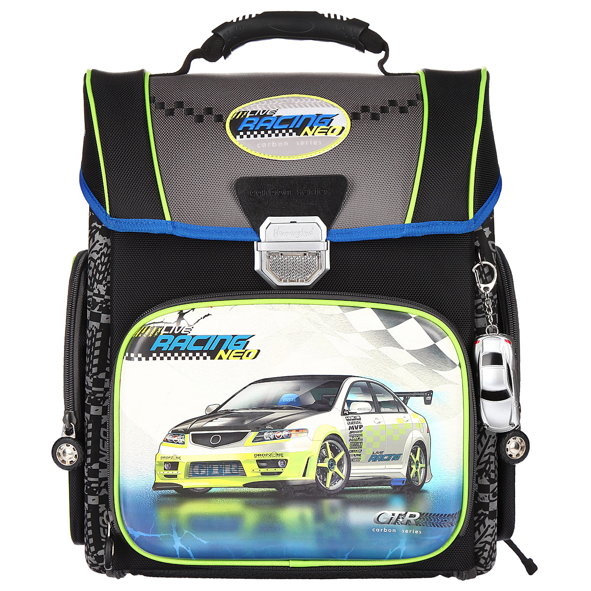 Ранец школьный Hummingbird Racing Neo, цвет: черный, серый, синий, салатовый. S5S5 Ранец школьный Hummingbird Racing Neo, цвет: черный, серый, синий, салатовый. S5S5Эргономичный школьный ранец с жесткой конструкцией Hummingbird Racing Neo выполнен из современного пористого EVA материала, отличающегося легкостью и долговечностью. Изделие оформлено изображением автомобиля и дополнено брелоком в форме машинки, хлястики на бегунках молний выполнены в виде колес. Ранец имеет одно основное отделение, закрывающееся на замок-защелку. Ранец полностью раскладывается. Внутри главного отделения расположены: накладной сетчатый карман, два накладных кармана с жесткими стенками и резинкой-фиксатором, два накладных пластиковых кармашка. Пластиковые кармашки предназначены для расписания уроков и для вкладыша с адресом и ФИО владельца(вкладыши для заполнения идут в комплекте). На лицевой стороне ранца расположен накладной карман на молнии, который содержит: пять накладных кармашков для письменных принадлежностей и мелочей (один из кармашков сетчатый на молнии), карабин для ключей и карман для телефона на липучке. По бокам ранца размещены два дополнительных...