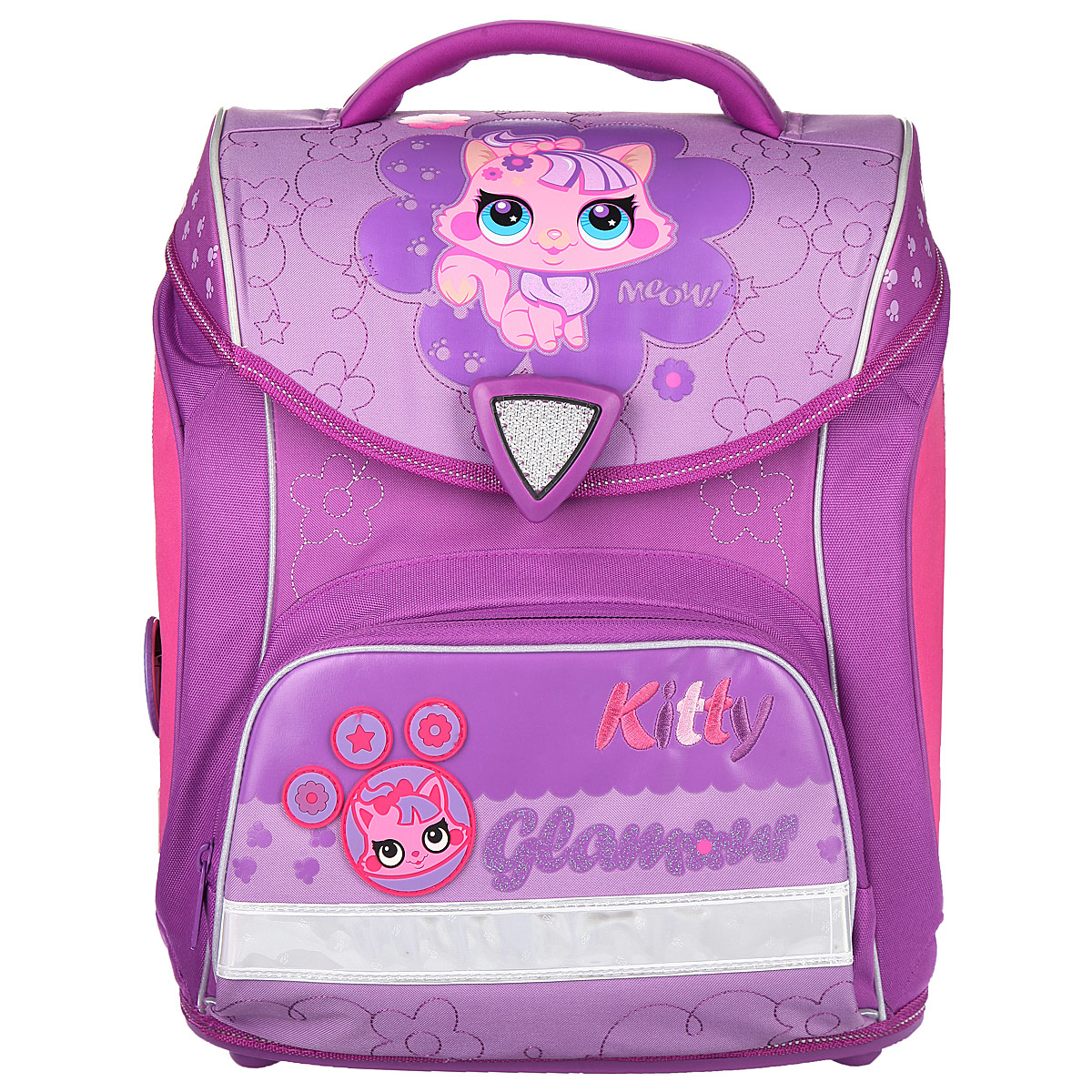 Ранец школьный Hummingbird Kitty Glamour, цвет: фиолетовый, розовый. H4H4 Ранец школьный Hummingbird Kitty Glamour, цвет: фиолетовый, розовый. H4H4Эргономичный школьный ранец с жесткой конструкцией Hummingbird Kitty Glamour выполнен из современного пористого EVA материала, отличающегося легкостью и долговечностью. Изделие оформлено изображением котенка и дополнено значком с изображением котенка. Ранец имеет одно основное отделение, закрывающееся на замок-вертушку. Внутри главного отделения расположены: нашитый карман на молнии, два накладных кармана с жесткими стенками и резинкой-фиксатором, два накладных пластиковых кармашка. Пластиковые кармашки предназначены для расписания уроков и для вкладыша с адресом и ФИО владельца(вкладыши для заполнения идут в комплекте). На лицевой стороне ранца расположен накладной карман на молнии. Рельеф спинки ранца разработан с учетом особенности детского позвоночника. Ранец оснащен эргономичной ручкой для переноски, двумя широкими лямками, регулируемой длины, и петлей для подвешивания. Дно ранца выполнено из прочного пластика. В комплекте с изделием поставляется мешок для...