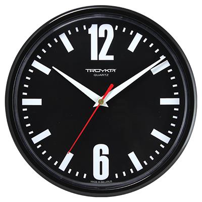 Часы настенные Troyka, цвет: черный. 9190091991900919 Часы настенные Troyka, цвет: черный. 9190091991900919Настенные кварцевые часы Troyka в классическом стиле, изготовленные из пластика, прекрасно подойдут под интерьер вашего дома. Круглые часы имеют три стрелки: часовую, минутную и секундную, циферблат защищен прозрачным пластиком. Диаметр часов: 22,5 см. Часы работают от 1 батарейки типа АА напряжением 1,5 В. Внимание! Часы укомплектованы бесплатным тестовым элементом питания для обеспечения их работоспособности при предпродажной подготовке и демонстрации рабочих функций.