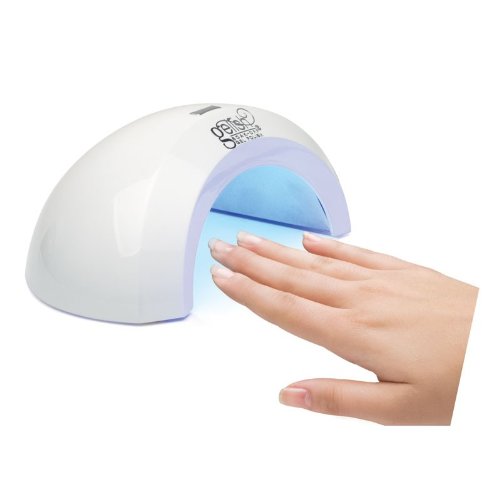 Gelish Mini LED аппарат PRO-45, 6 Вт04102 Gelish Mini LED аппарат PRO-45, 6 Вт04102Компактный эргономичный LED-аппарат идеально подходит для полимеризации гель-лаков и препаратов из системы Gelish. Оснащен таймером на 45 секунд и тремя светодиодными лампами по 2 Вт каждая. Ресурс работы светодиодов 50 000 часов (приблизительно 5 лет), поэтому не придется менять лампы. пластик, светодиоды