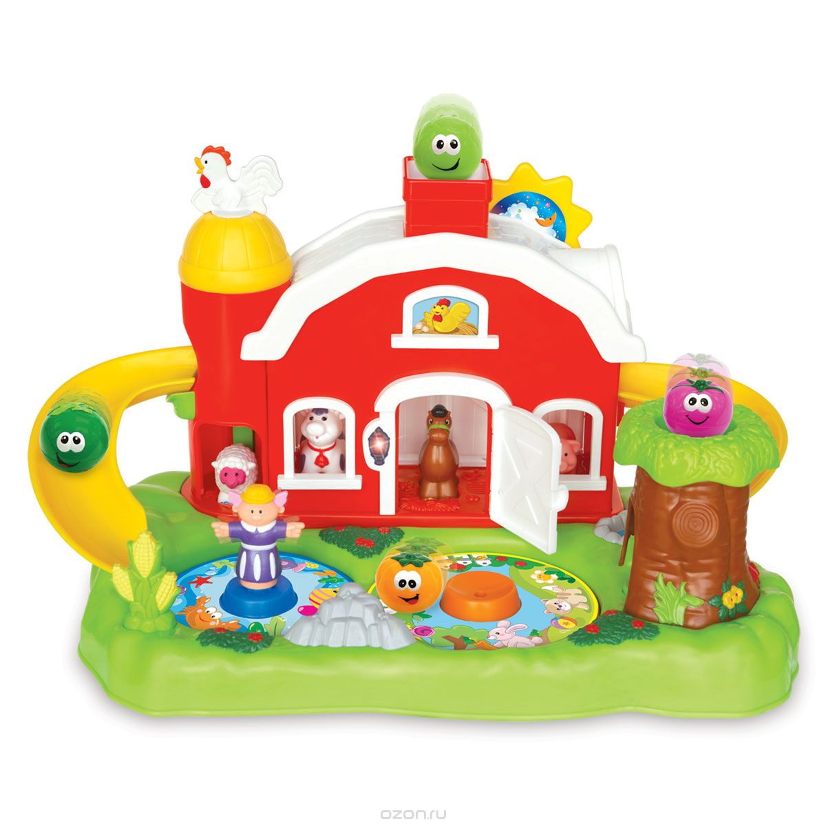 Kiddieland Развивающая игрушка Фермерский дворикKID 035022 Kiddieland Развивающая игрушка Фермерский дворикKID 035022Развивающая игрушка Kiddieland Фермерский дворик со звуковыми и световыми эффектами обязательно понравится малышу. Дворик представляет собой зеленую лужайку, на которой разместились ферма, дерево, пруд и клумба. Дверь фермы открывается - внутри живут зверушки: корова, лошадка, овечка и свинка. Из трубы выглядывает петух, повернув которого, ребенок услышит забавные мелодии. Еще на крыше есть подвижное солнышко, во время движения которого играет музыка. С двух сторон от домика отходят желтые горки, очень похожие на бананы. Если бросить в трубу один из шариков, он выкатится на горку и спустится вниз с одной стороны, или выскочит из дерева - с другой. Животные умеют подавать голос, также играет музыка, светятся лампочки. Игрушка развивает мелкую моторику, мышление, зрительное и звуковое восприятие. Рекомендуемый возраст: от 18 месяцев. Питание: 3 батарейки типа АА (входят в комплект).