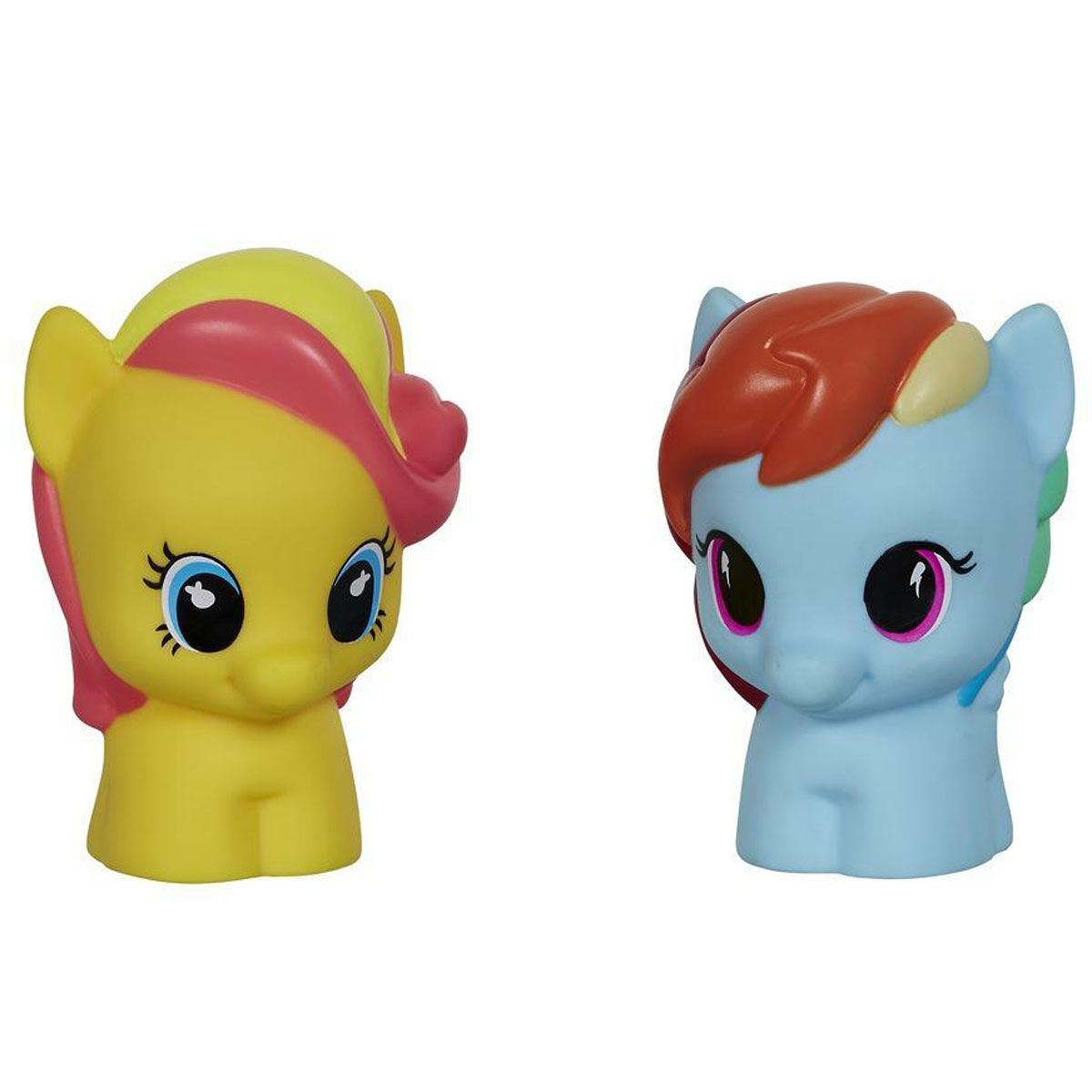 Playskool Набор фигурок My Little Pony: Rainbow Dash & BumblesweetB1910EU4_B2599 Playskool Набор фигурок My Little Pony: Rainbow Dash & BumblesweetB1910EU4_B2599Набор фигурок Playskool My Little Pony: Rainbow Dash & Bumblesweet станет отличным подарком юным поклонницам мира My Little Pony. Созданные специально для маленьких детских рук, эти очаровательные пони, несомненно, приведут в восторг ребенка. Красочные пони готовы к новым приключениям! В этот набор вошли фигурки пони-пегаса Rainbow Dash и пони Bumblesweet. Совместимо с другими игровыми наборами Playskool из серии My Little Pony.