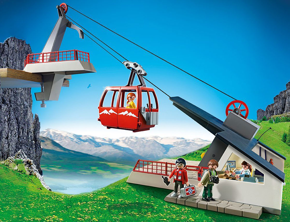 Playmobil Игровой набор Фуникулер5426pm Playmobil Игровой набор Фуникулер5426pmИгровой набор Playmobil Фуникулер обязательно понравится вашему ребенку. Он выполнен из безопасного пластика и включает элементы для сборки действующего фуникулера, четыре фигурки людей и аксессуары для игры. С помощью рычага можно поднимать и опускать кабину, а также поднимать туристов на смотровую площадку. Оператор фуникулера находится в командном центре, оборудованном компьютером и кассой. У фигурок подвижные части тела; в руках они могут удерживать предметы. Ваш ребенок с удовольствием будет играть с набором, придумывая захватывающие истории. Рекомендуемый возраст: от 6 до 12 лет.